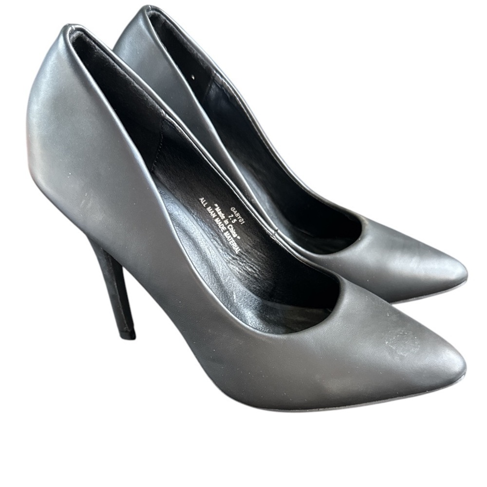 🔵 Riverberry Black Pumps Size 7.5